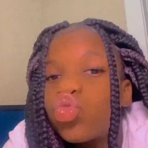 Meet your Posher, Lamaria